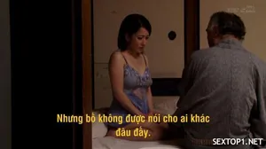 Má cạn lời trước đứa con thẩm du với quần lót của mình nên quyết định giáo dục