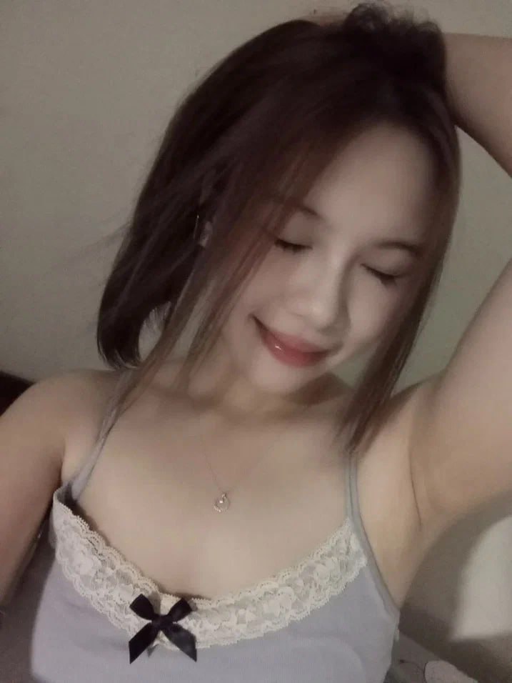 Rủ người vợ người chồng bạn liên hoan rồi chịch tập thể